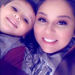 Meet your Posher, Julia